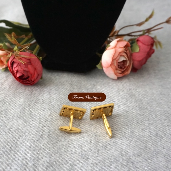 👔 VINTAGE Men Suit Solid Black Rectangle Gold Cufflinks 🔗 - Picture 3 of 4
